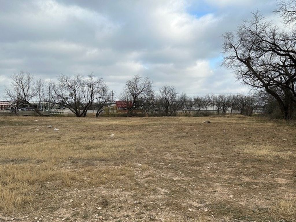 Image 7 of property listing at 0 S Hwy 87, San Angelo, TX 76903