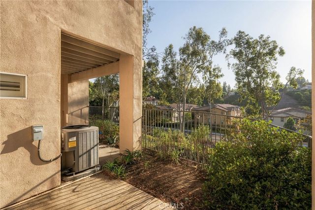 459 S San Vicente Lane, Anaheim Hills, CA 92807