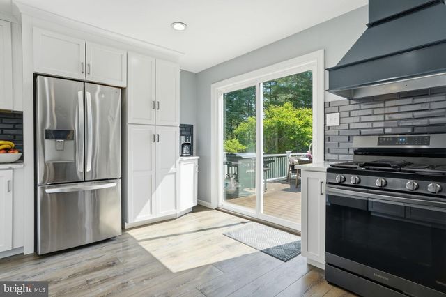 276 HAMPTON DR, Langhorne, PA 19047