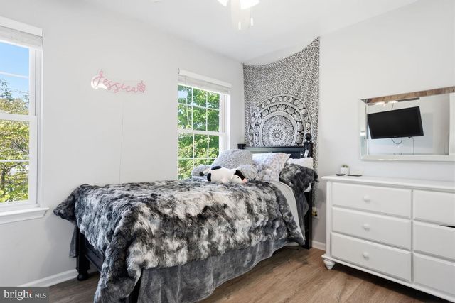 276 HAMPTON DR, Langhorne, PA 19047