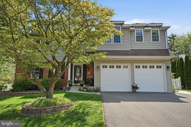 276 HAMPTON DR, Langhorne, PA 19047
