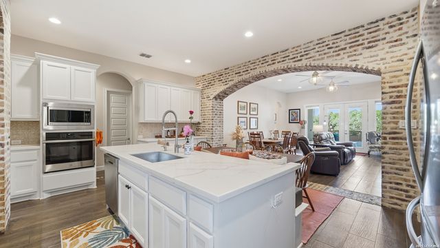 210 Jeff Vaughn, Blanco, TX 78606