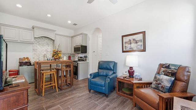 210 Jeff Vaughn, Blanco, TX 78606