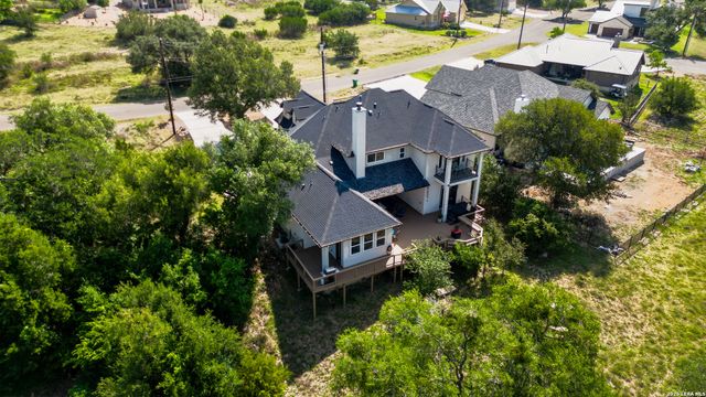210 Jeff Vaughn, Blanco, TX 78606