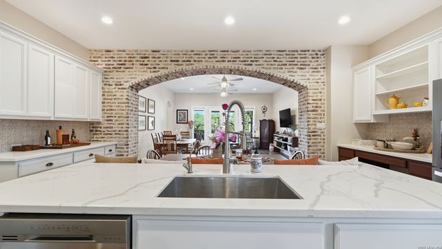 210 Jeff Vaughn, Blanco, TX 78606