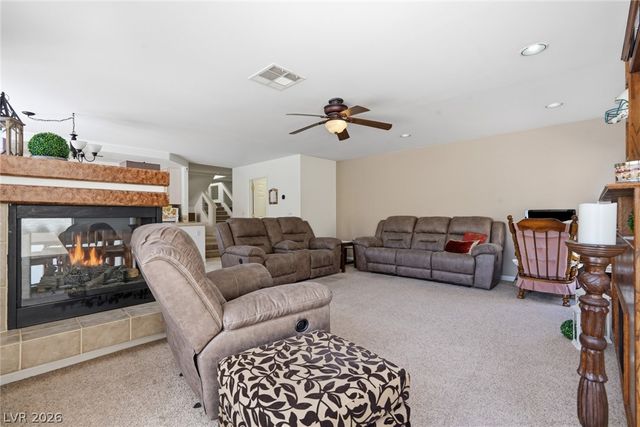 9752 Lookout Canyon Court, Las Vegas, NV 89183