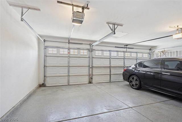 9752 Lookout Canyon Court, Las Vegas, NV 89183