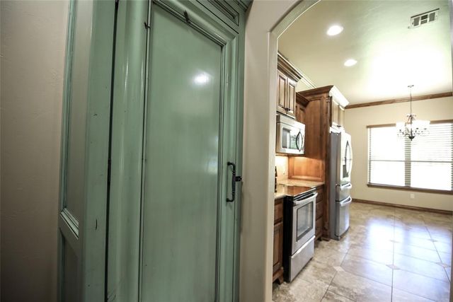 24995 Tanglewood Drive, Blanchard, OK 73010