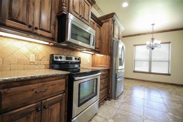 24995 Tanglewood Drive, Blanchard, OK 73010