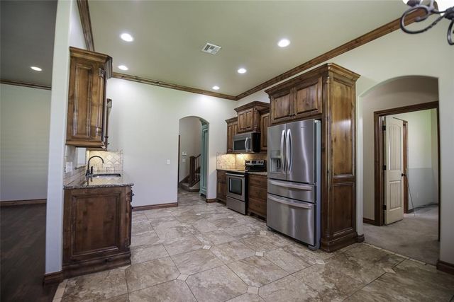 24995 Tanglewood Drive, Blanchard, OK 73010