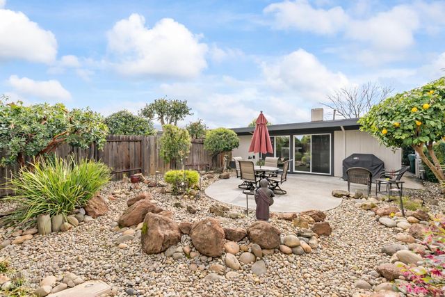 4719 Eli Ct, Carmichael, CA 95608