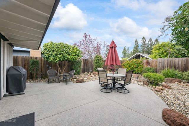 4719 Eli Ct, Carmichael, CA 95608