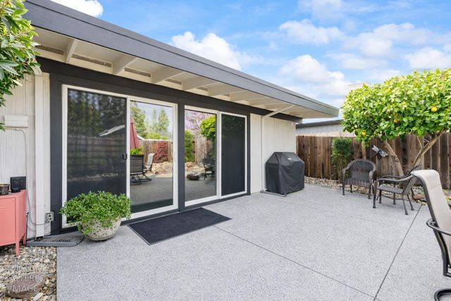 4719 Eli Ct, Carmichael, CA 95608