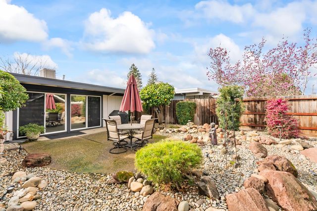 4719 Eli Ct, Carmichael, CA 95608