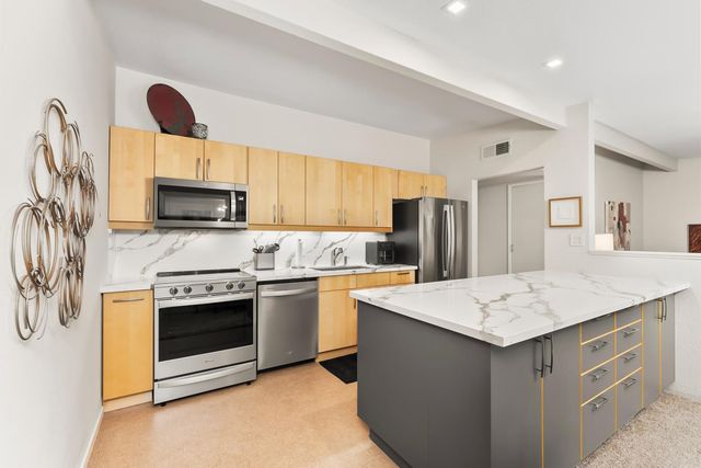 4719 Eli Ct, Carmichael, CA 95608