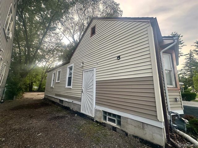 8311 Westwood Street, Detroit, MI 48228
