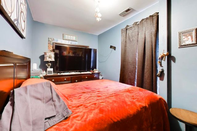 1116 S Homan Avenue, Chicago, IL 60624