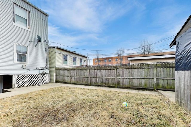 1116 S Homan Avenue, Chicago, IL 60624