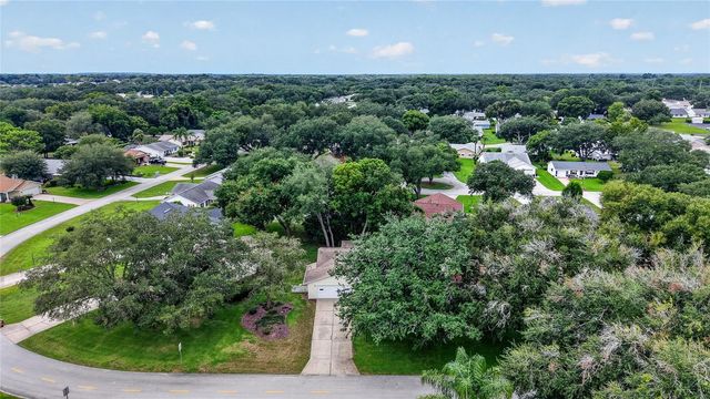 822 DUNDEE CIRCLE, Leesburg, FL 34788