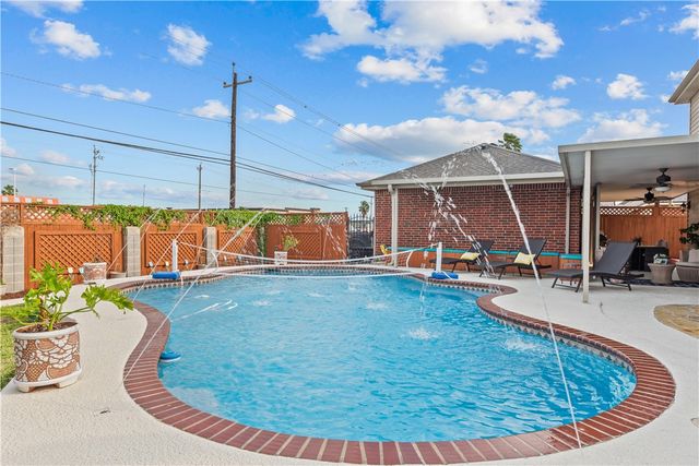 7014 Adbury Dr, Corpus Christi, TX 78413