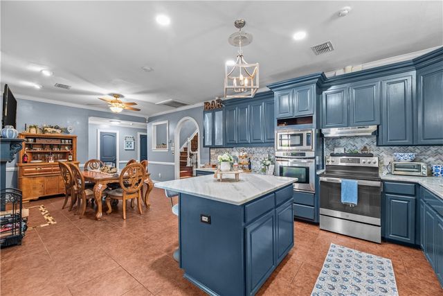 7014 Adbury Dr, Corpus Christi, TX 78413