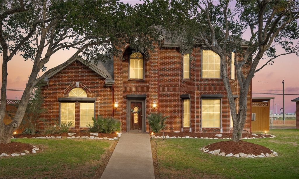 7014 Adbury Dr, Corpus Christi, TX 78413