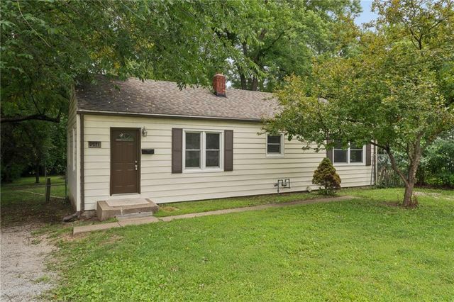 2811 S Northern Boulevard, Independence, MO 64052