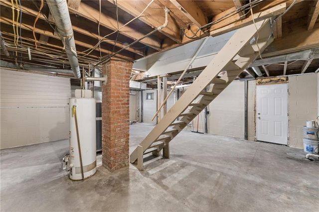 2811 S Northern Boulevard, Independence, MO 64052