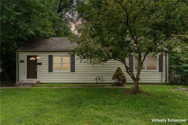 2811 S Northern Boulevard, Independence, MO 64052