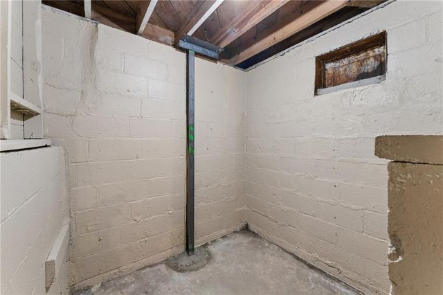 2811 S Northern Boulevard, Independence, MO 64052