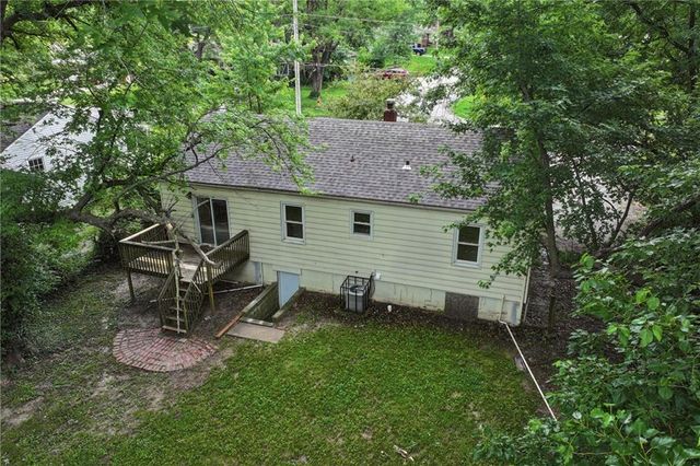 2811 S Northern Boulevard, Independence, MO 64052