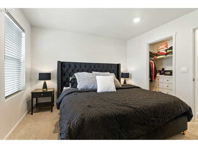 627 Ne 72ND St, Vancouver, WA 98665