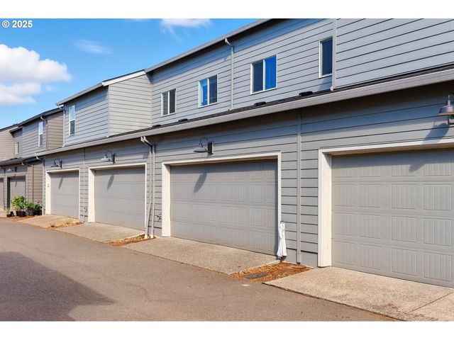 627 Ne 72ND St, Vancouver, WA 98665