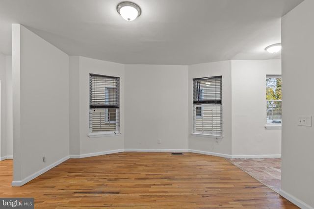 921 CARTERET AVE, Trenton, NJ 08618