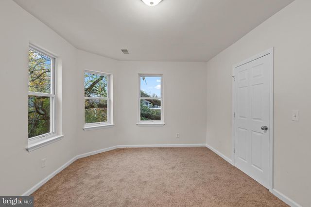 921 CARTERET AVE, Trenton, NJ 08618