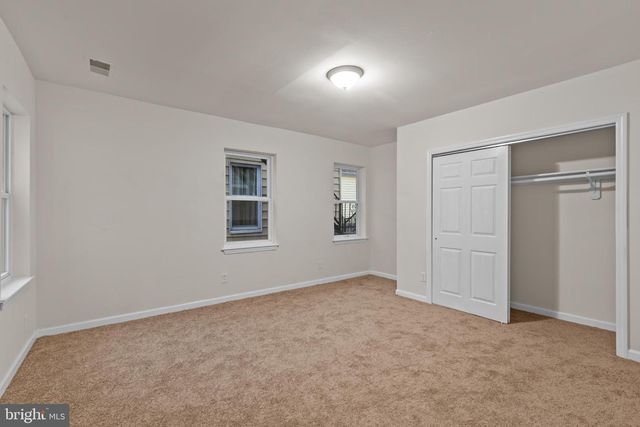 921 CARTERET AVE, Trenton, NJ 08618