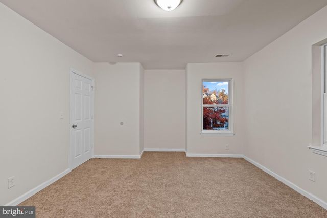 921 CARTERET AVE, Trenton, NJ 08618