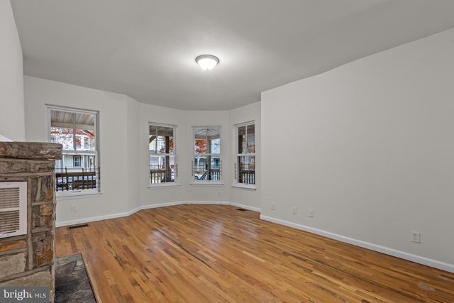 921 CARTERET AVE, Trenton, NJ 08618