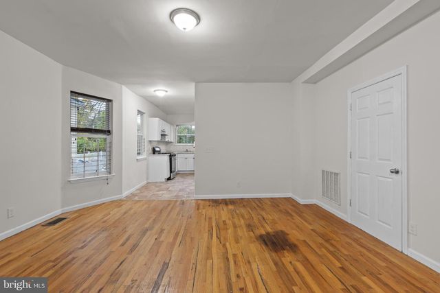 921 CARTERET AVE, Trenton, NJ 08618