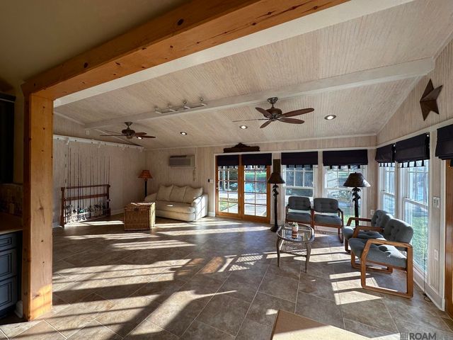 1017 Pauline Ct, Stephensville, LA 70380