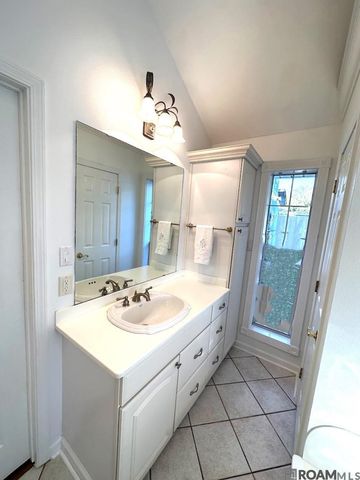 1017 Pauline Ct, Stephensville, LA 70380