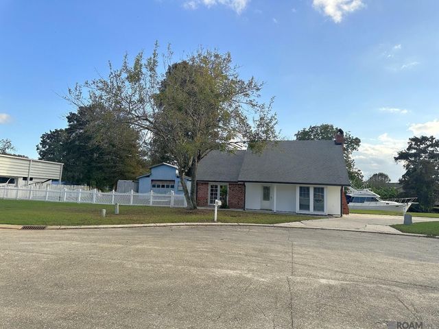 1017 Pauline Ct, Stephensville, LA 70380