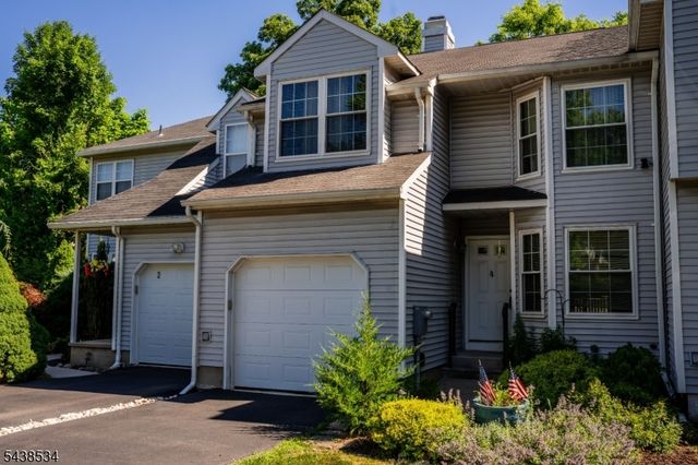 4 Delaware Ln, Branchburg Twp., NJ 08876