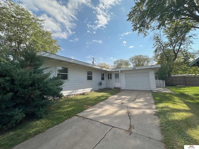 4925 Colfax Avenue, Lincoln, NE 68504
