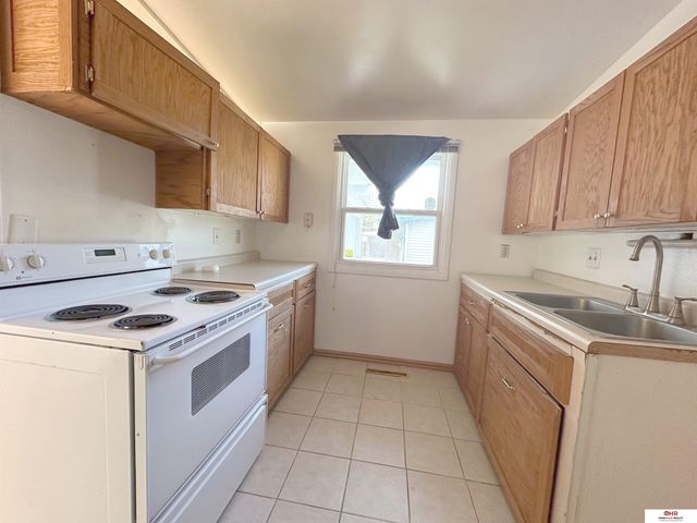 4925 Colfax Avenue, Lincoln, NE 68504