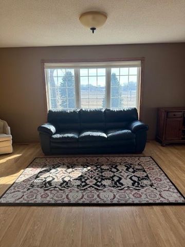 23028 758th Avenue, Albert Lea, MN 56007