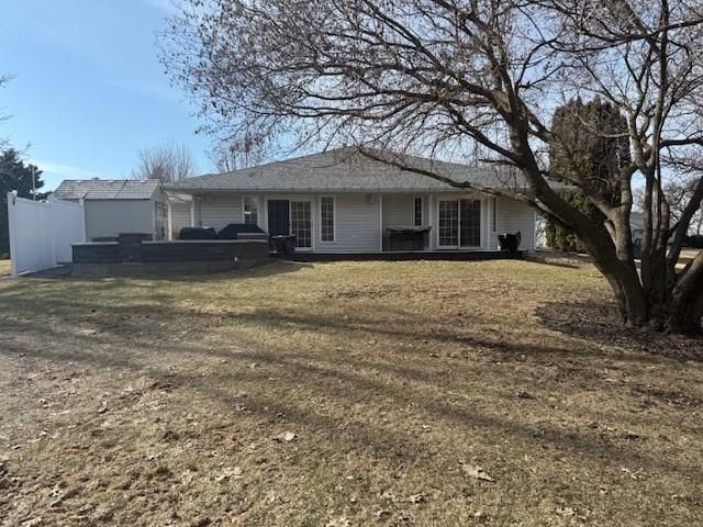 23028 758th Avenue, Albert Lea, MN 56007