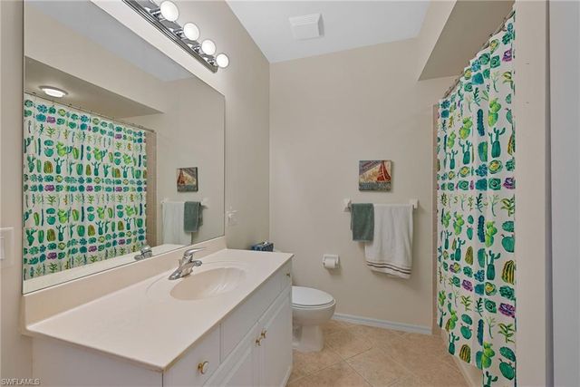 3993 Bishopwood Ct E Unit 204, Naples, FL 34114