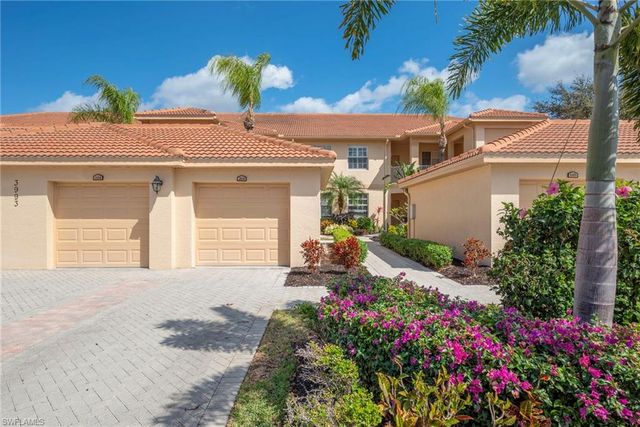 3993 Bishopwood Ct E Unit 204, Naples, FL 34114