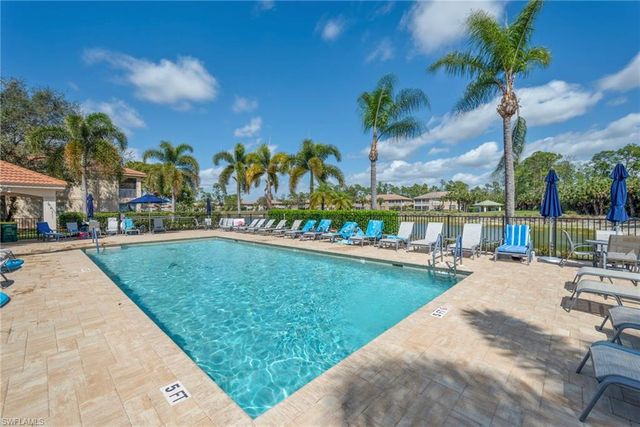 3993 Bishopwood Ct E Unit 204, Naples, FL 34114